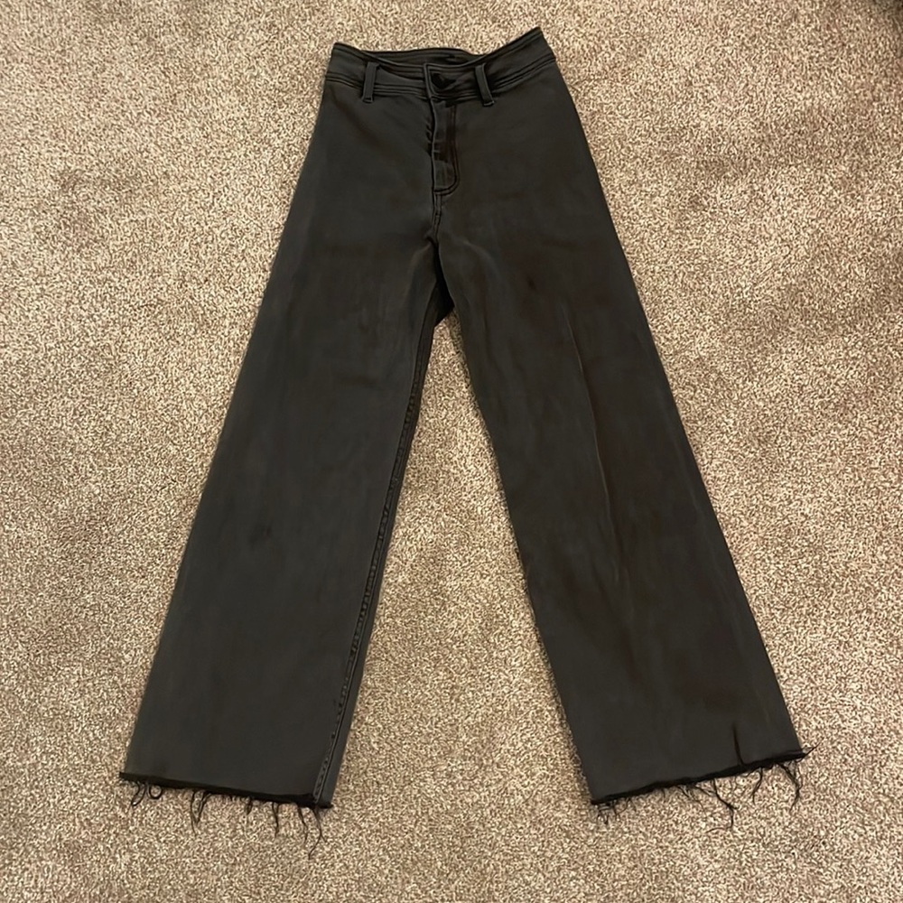 Black wide-leg high waisted jeans